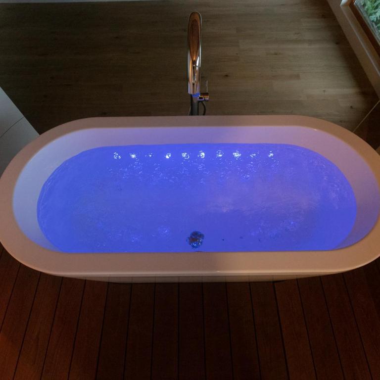 La Grande Maison - Zimmer mit Kingsize-Bett und Whirlpool - 5