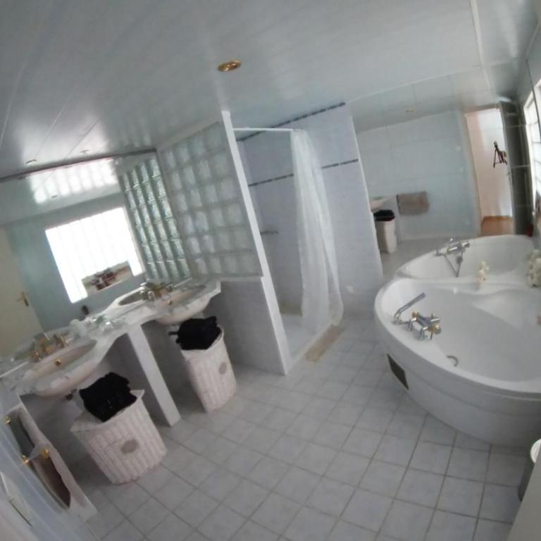 Gite74, GLMB à 3 min de l'ascenseur des Thermes - Appartement 2 Chambres - 17