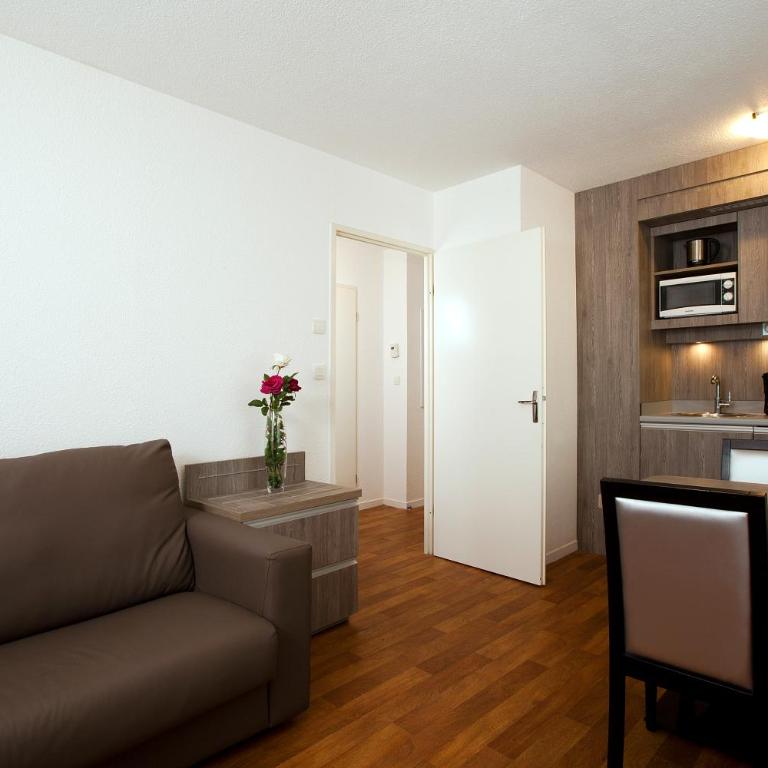 Séjours & Affaires Reims Clairmarais - Appartement 2 Pièces 2-4 Personnes - 9