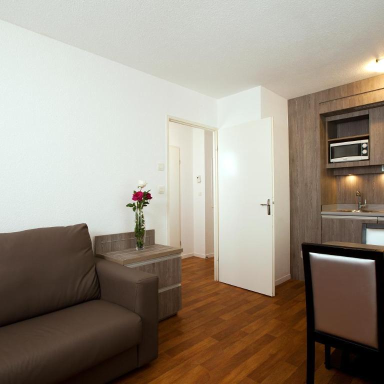 Séjours & Affaires Reims Clairmarais - Appartement 2 Pièces 2-4 Personnes - 8