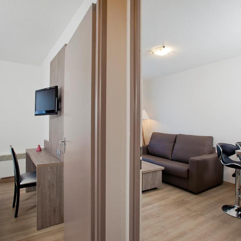 Séjours & Affaires Reims Clairmarais - Appartement 2 Pièces 2-4 Personnes - 6