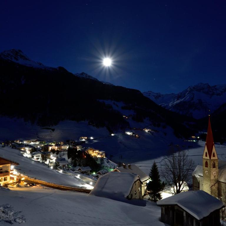 Bergchalet Hotel Reinerhof - Double with Mountain View - 19
