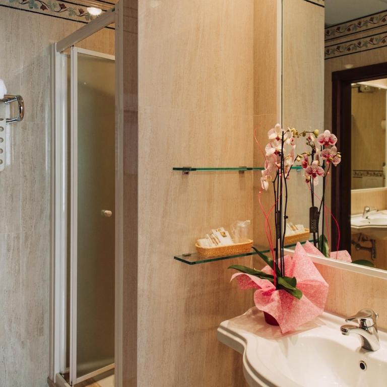 Grand Hotel Excelsior - Junior Suite - 8
