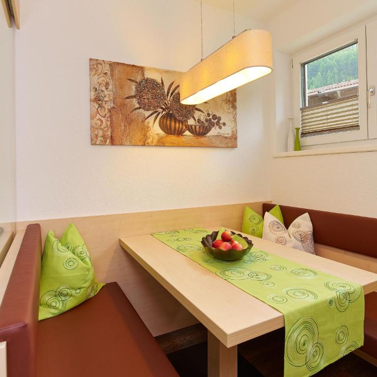 Haus Fridolin - Apartment mit 2 Schlafzimmern und Balkon - 2