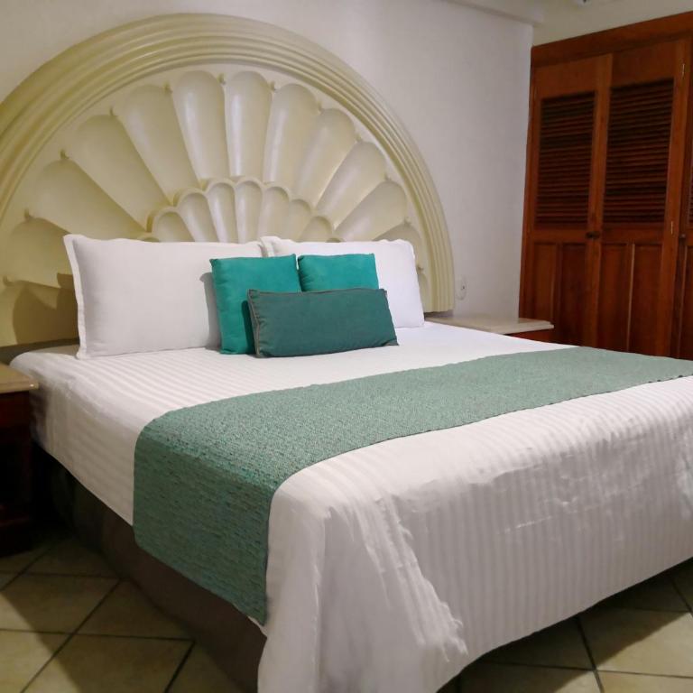 Hotel Playa Marina - Suite - 5