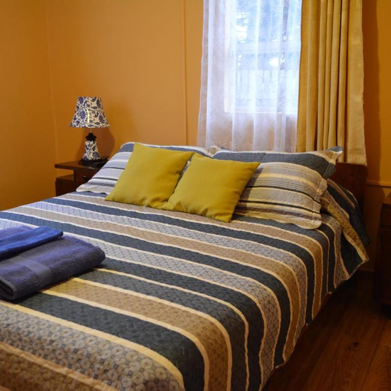 Hostal Aventura Austral - Habitación Doble con baño privado - 8