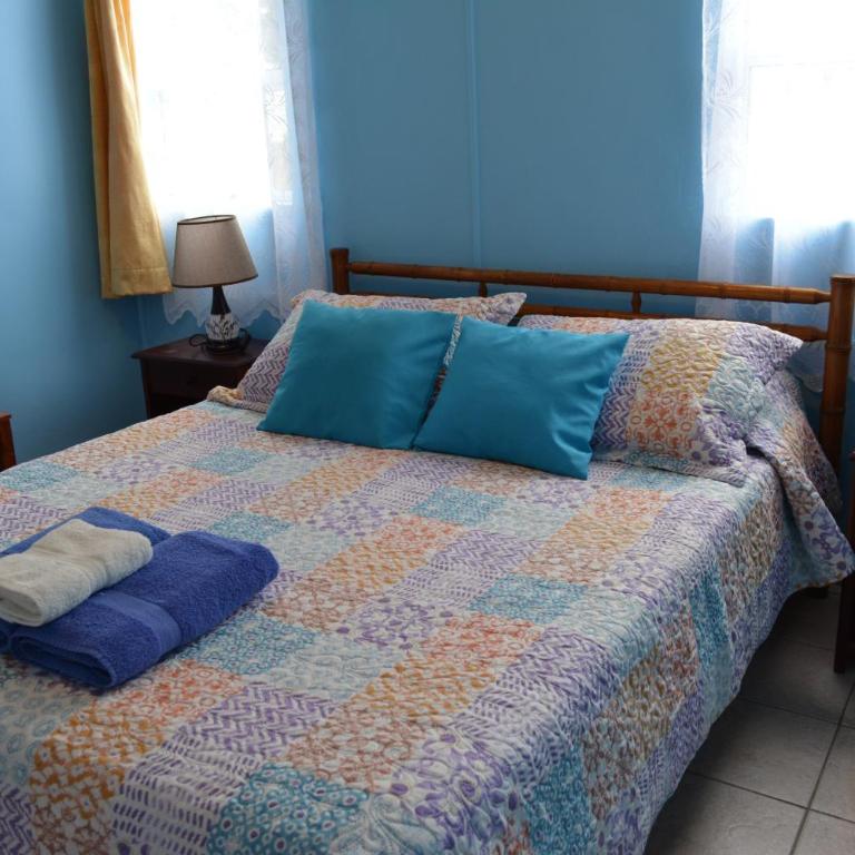 Hostal Aventura Austral - Double Room with Private Bathroom - 3