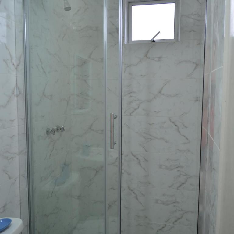Hostal Aventura Austral - Twin Room with Private Bathroom - 7