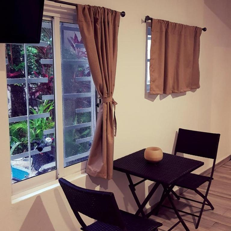 Kika Studios - Superior King Room - 11