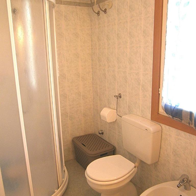 Dina/Viel - Two-Bedroom Apartment - 23