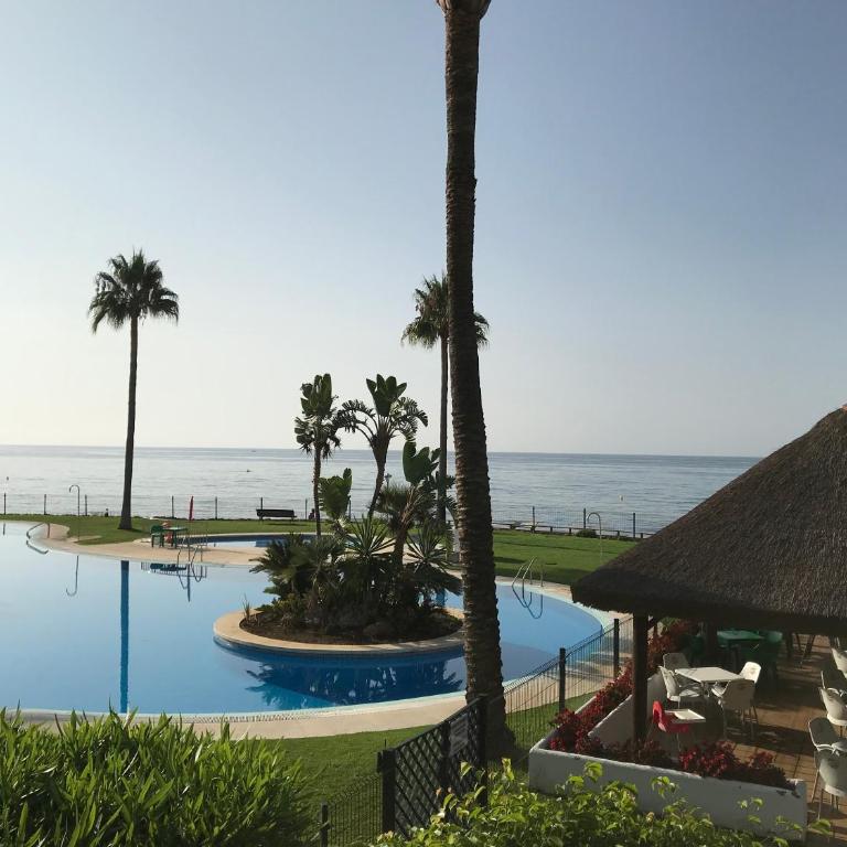 MI CAPRICHO, Beachfront, Grownfloor, Private Garden & Terrace - Apartamento - 55