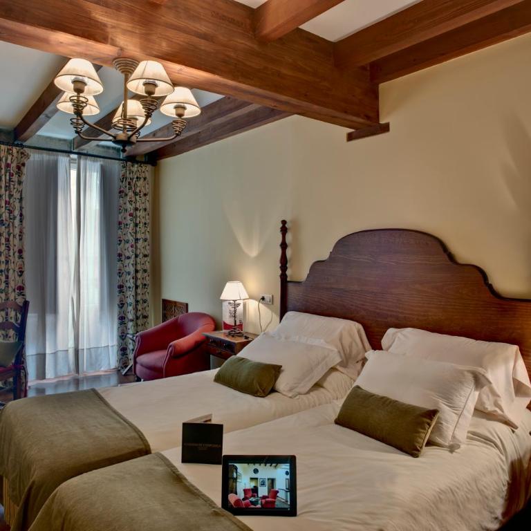 Airas Nunes by Pousadas de Compostela - Double or Twin Room - 16