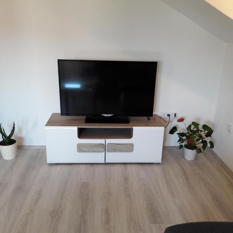 M&A - One-Bedroom Apartment - 10