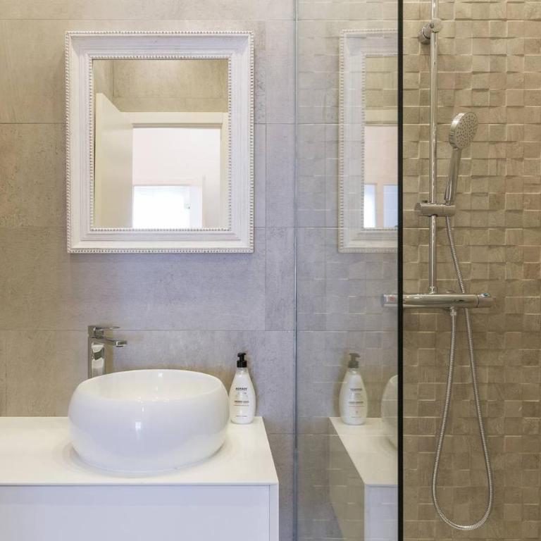 Marvelous Apartment of 3 Bedrooms near La Latina by Batuecas - Apartment - 20