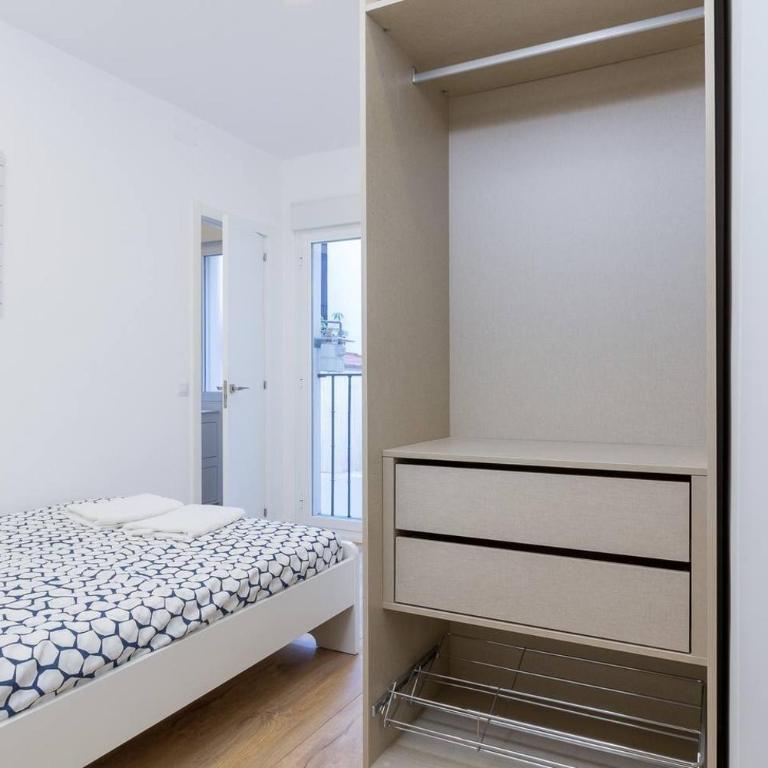Marvelous Apartment of 3 Bedrooms near La Latina by Batuecas - Apartment - 15
