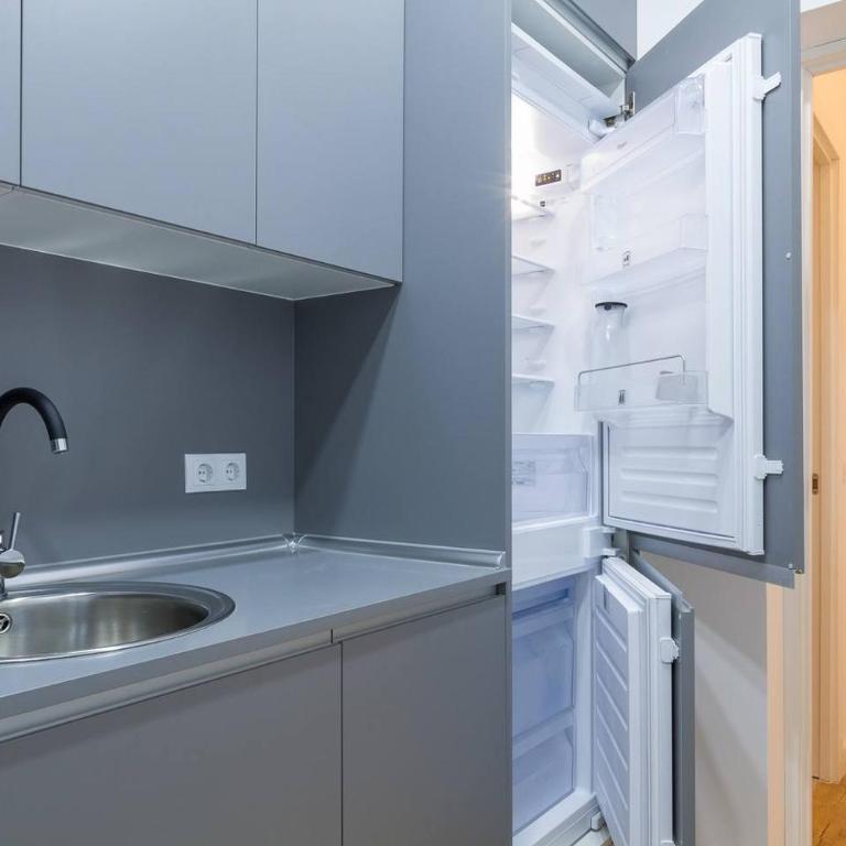 Marvelous Apartment of 3 Bedrooms near La Latina by Batuecas - Apartment - 12