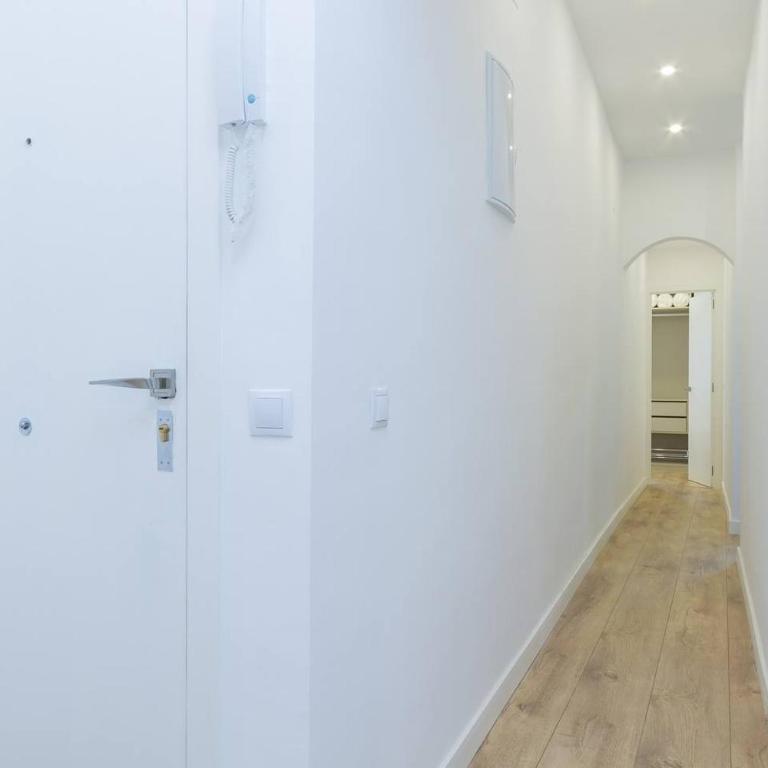 Marvelous Apartment of 3 Bedrooms near La Latina by Batuecas - Apartment - 10