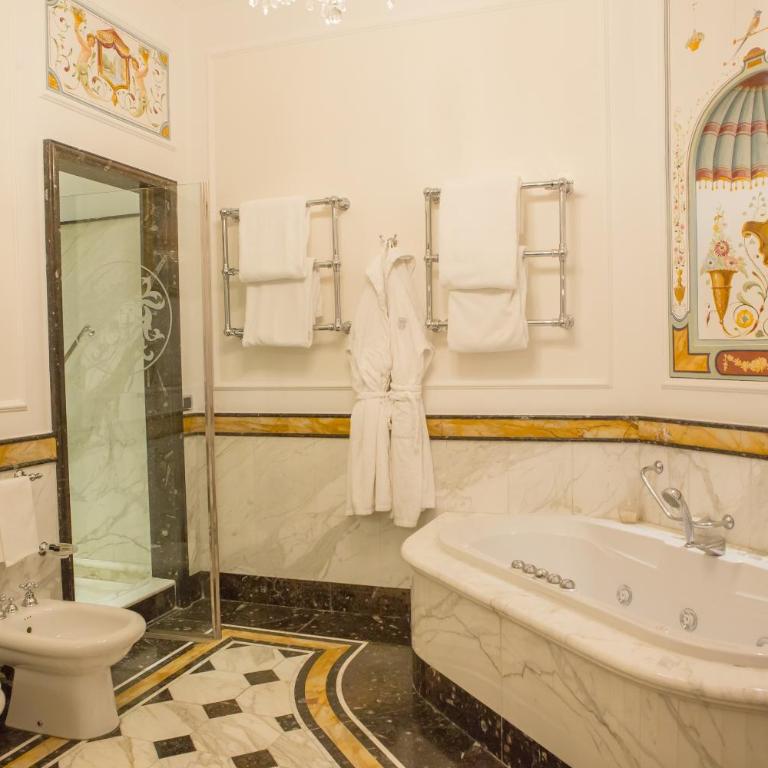Grand Hotel Majestic gia' Baglioni - Suite Royal - 5