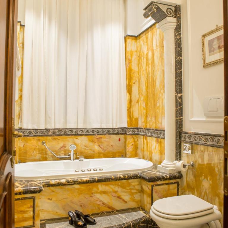 Grand Hotel Majestic gia' Baglioni - Suite Royal - 7