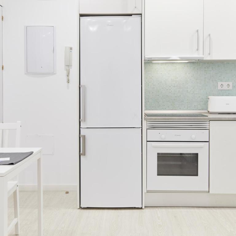 LEEWAYS APARTMENT in DIVINO PASTOR - Apartment - 9