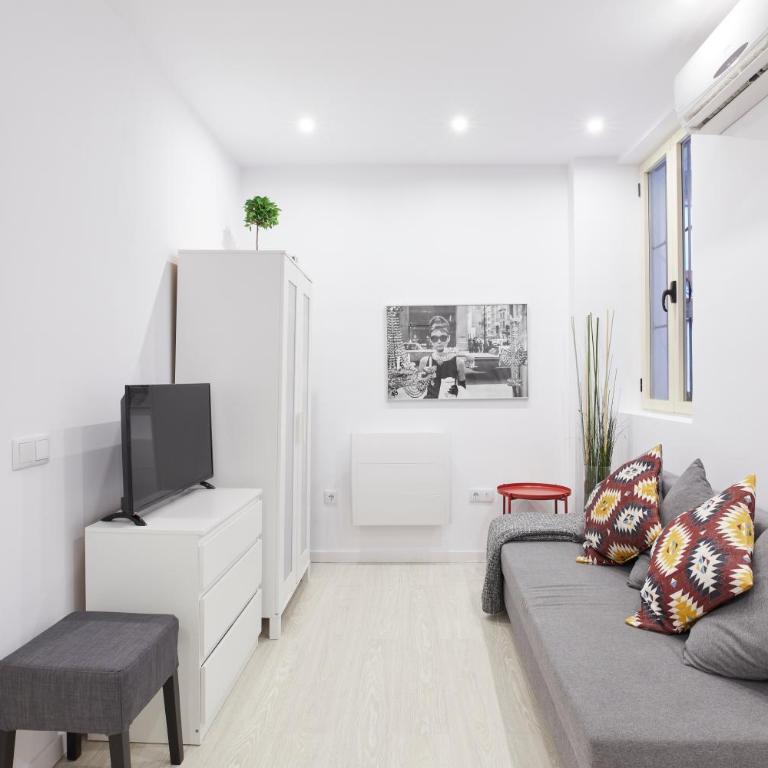 LEEWAYS APARTMENT in DIVINO PASTOR - Apartment - 14