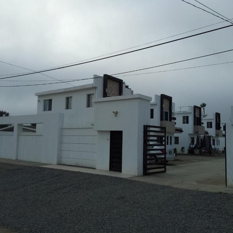 Casa cerca de Estero Beach - Two-Bedroom House - 3