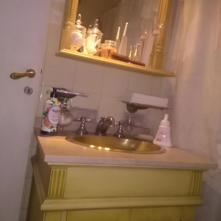 Shvili - Habitación Doble Estándar con baño compartido - 8