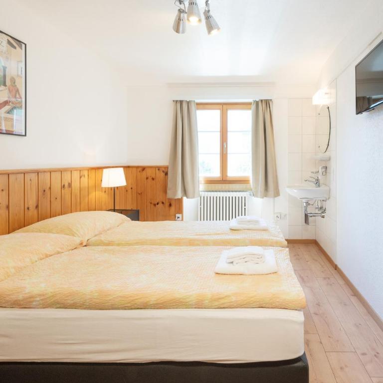 Hostel by Randolins - Doppel-/Zweibettzimmer mit Gemeinschaftsbad - 7