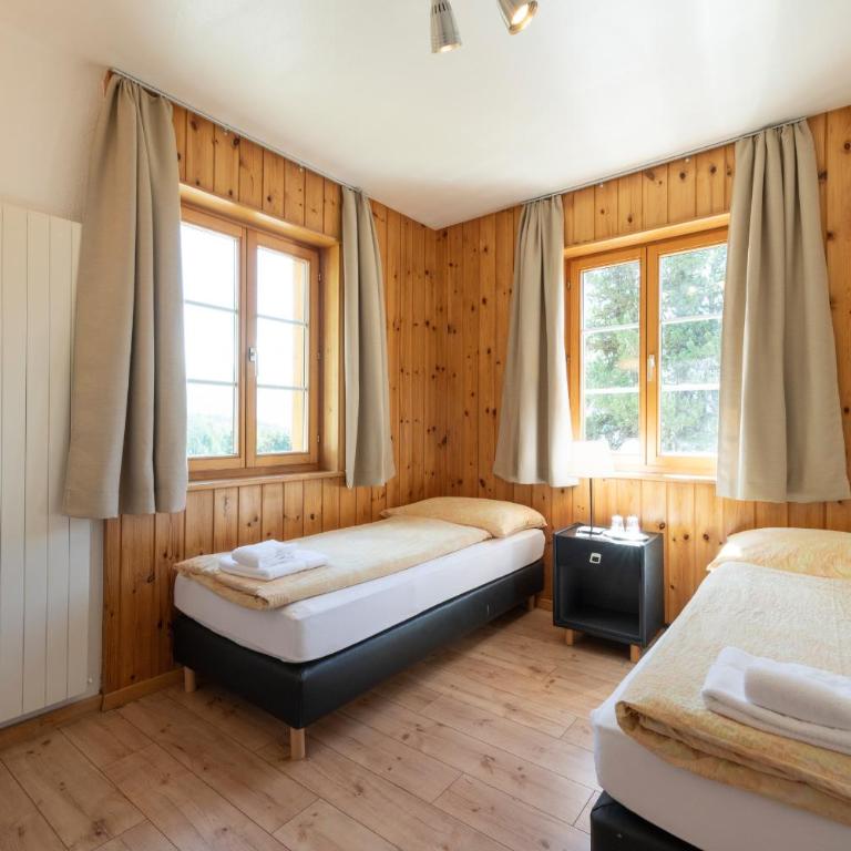 Hostel by Randolins - Doppel-/Zweibettzimmer mit Gemeinschaftsbad - 10