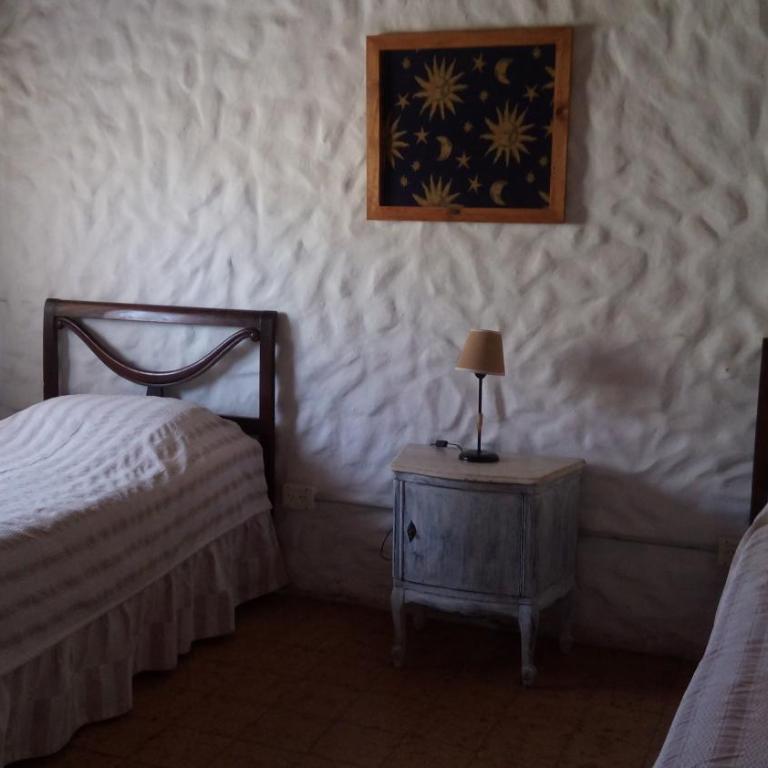 Hostal Schilling - Habitación Doble con baño compartido - 2 camas - 2