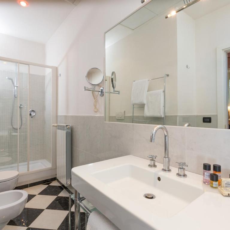 Hotel Fenix - Junior Suite - 8