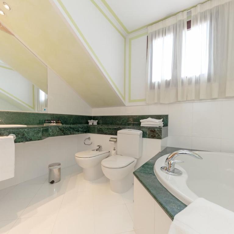 Soho Boutique Jerez - Suite Junior - 5
