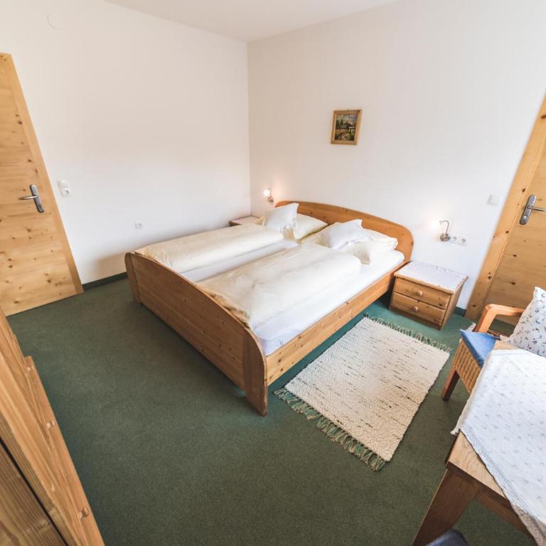 Haus Kristall - Doppelzimmer mit Balkon - 4