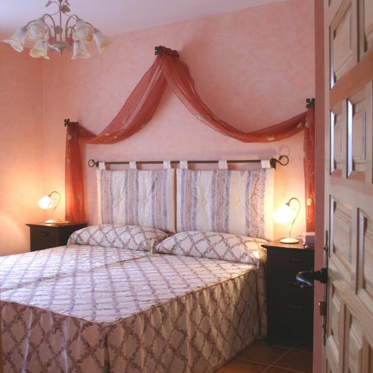 Casa Rural Valle Esgueva - Habitación Doble con baño privado externo - 2 camas - 1