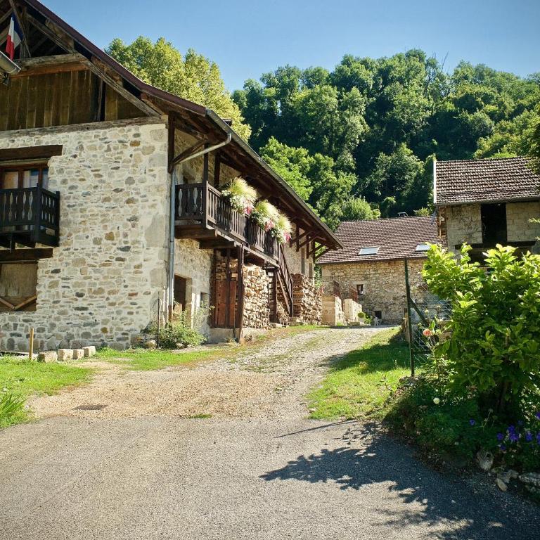 Gîte des lodges de la Cascade 3 étoiles - Maison 2 Chambres - 35