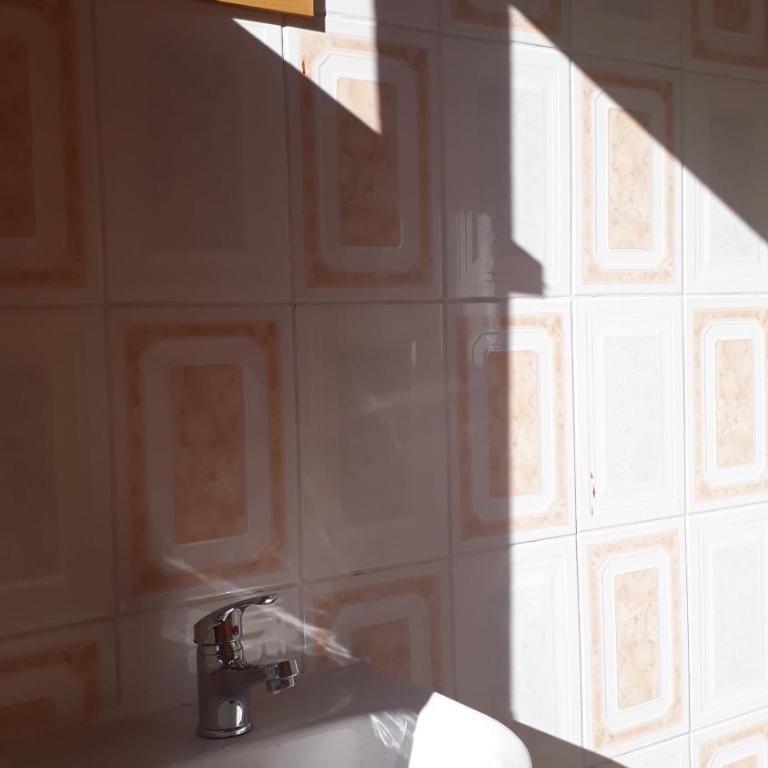 Hostal Open House - Habitación Familiar - 5