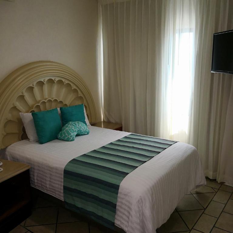 Hotel Playa Marina - Junior Suite with Balcony - 1