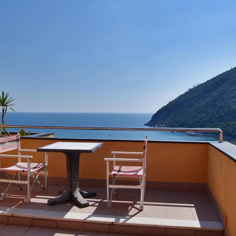 Hotel Residence Mondial - Camera Matrimoniale con Vista Mare - 2
