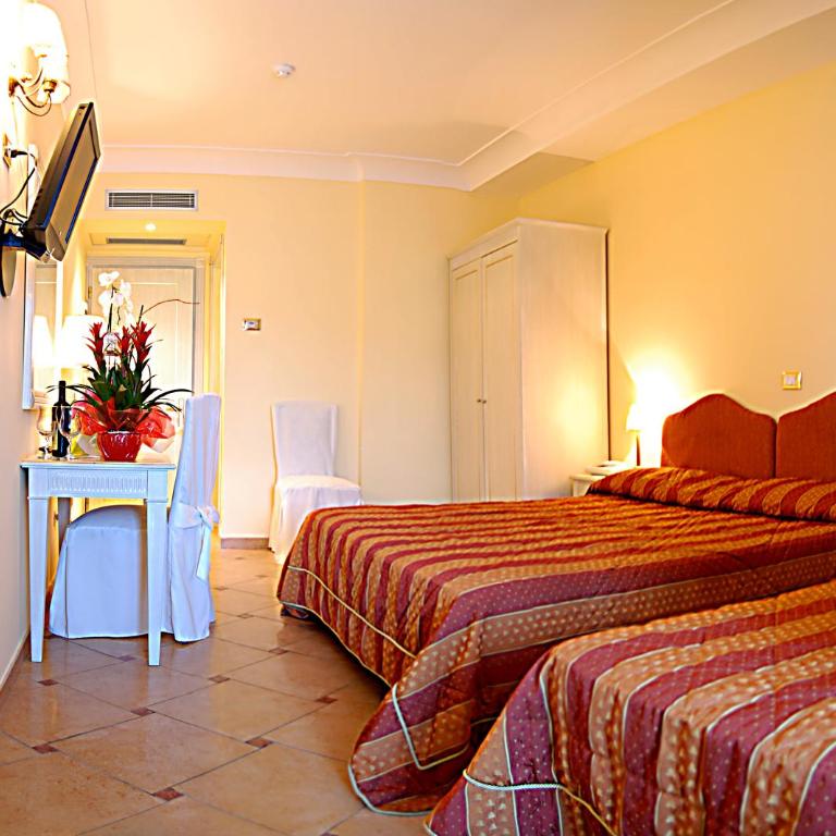 Hotel La Vue d'Or - Triple Room - 3
