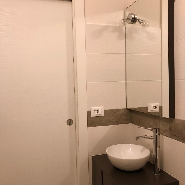 My Home in Bologna - La Grassa - Apartment - 18