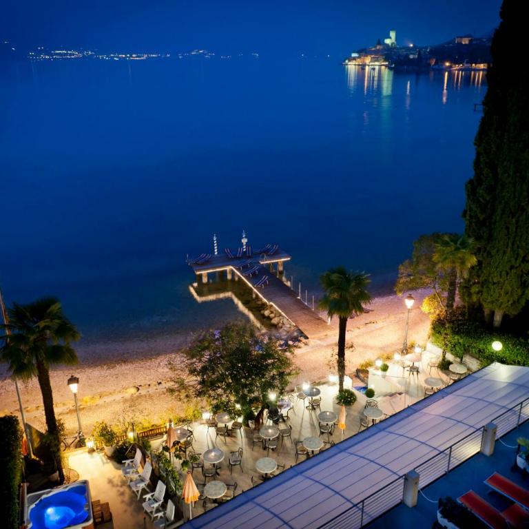 Beach Hotel Du Lac Malcesine - Camera Matrimoniale Superior con Balcone e Vista Lago - 2