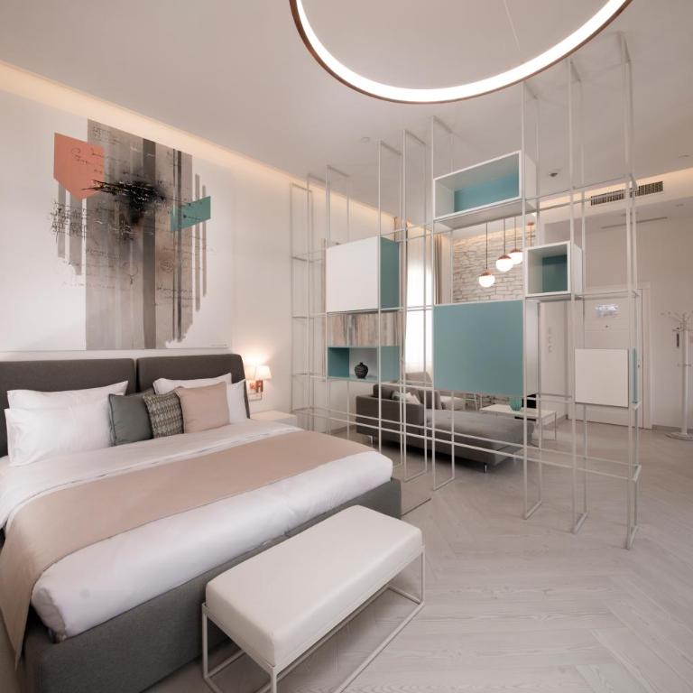 Lazure Hotel & Marina - Deluxe Room - Historical Building - 3