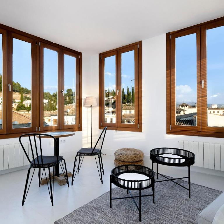 tuGuest Placeta de San Gil Apartments - Penthouse Apartment - 3