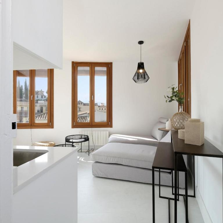 tuGuest Placeta de San Gil Apartments - Penthouse Apartment - 8