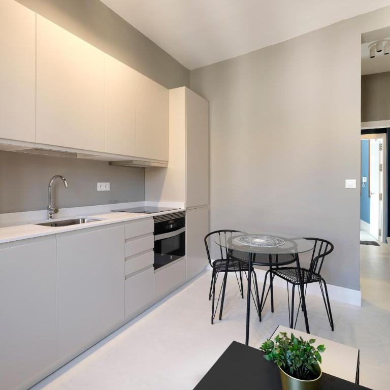 tuGuest Placeta de San Gil Apartments - One-Bedroom Apartment - 8