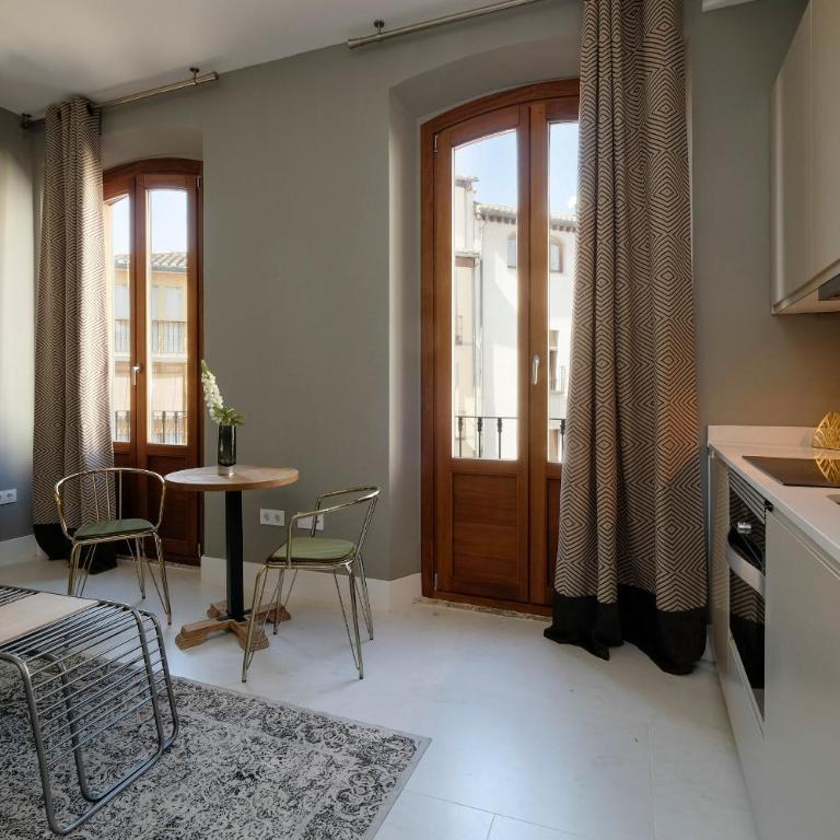 tuGuest Placeta de San Gil Apartments - One-Bedroom Apartment - 5