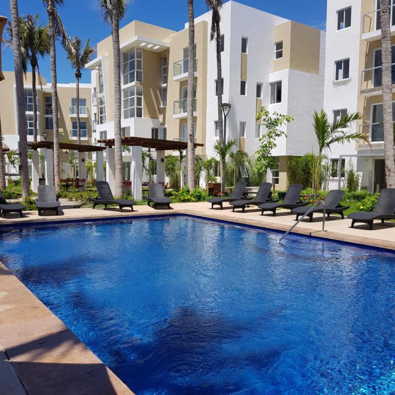 Condominio con alberca en Zona Cerritos - Apartment - 3