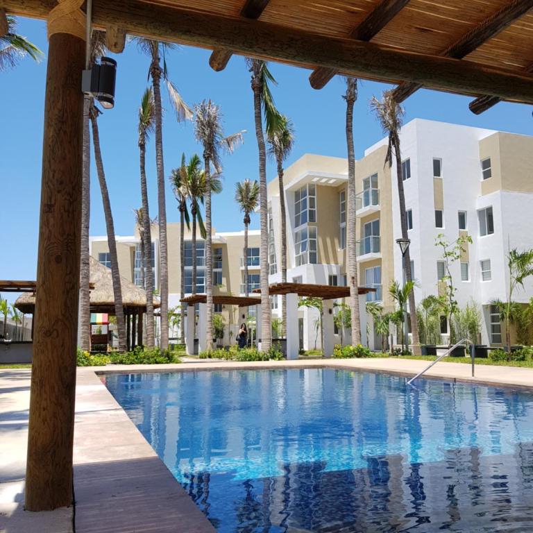 Condominio con alberca en Zona Cerritos - Apartment - 1