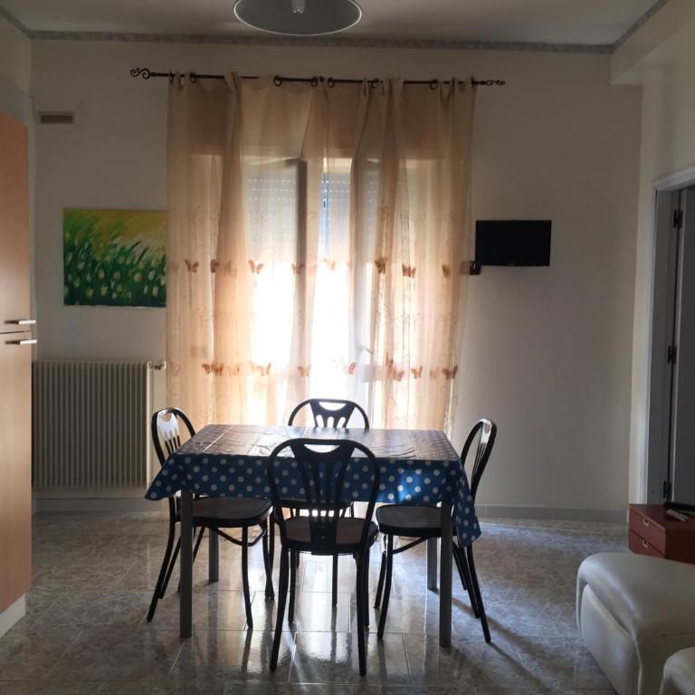ALH Hub Living Digitale - Appartamento con 1 Camera da Letto - 5