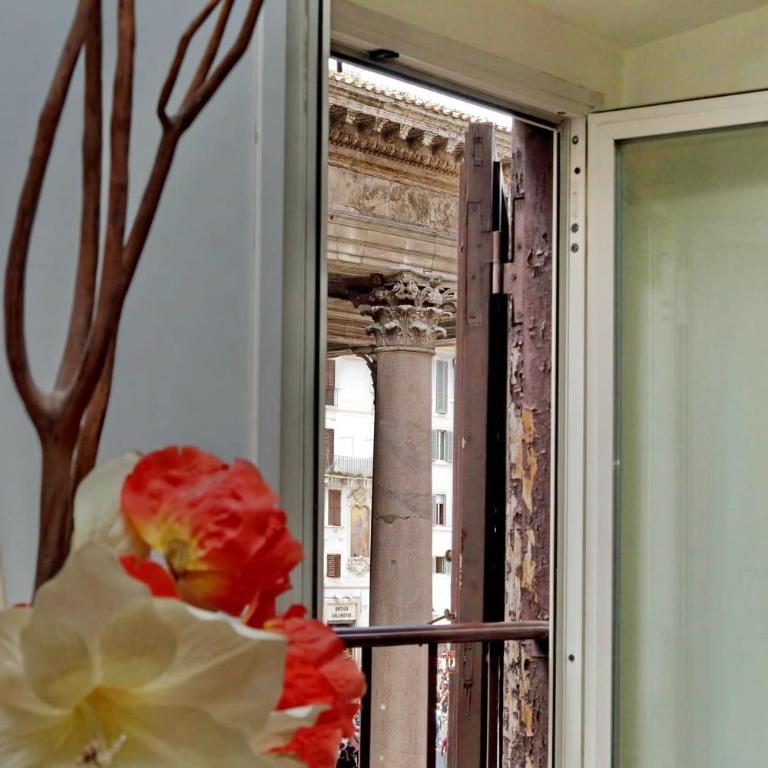 The Pantheon view in the heart of Rome - Deluxe Apartment - 28